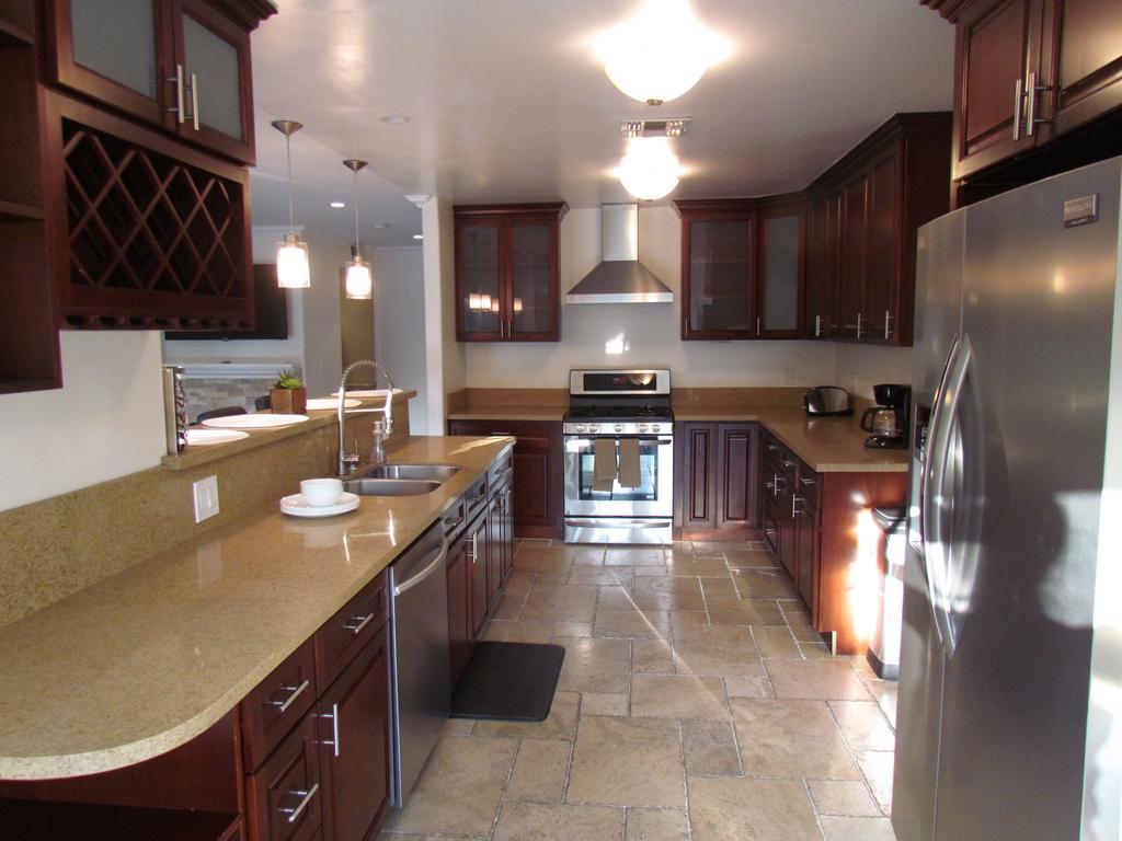 Casa vacanze 2 Floors House With Pool Los Angeles